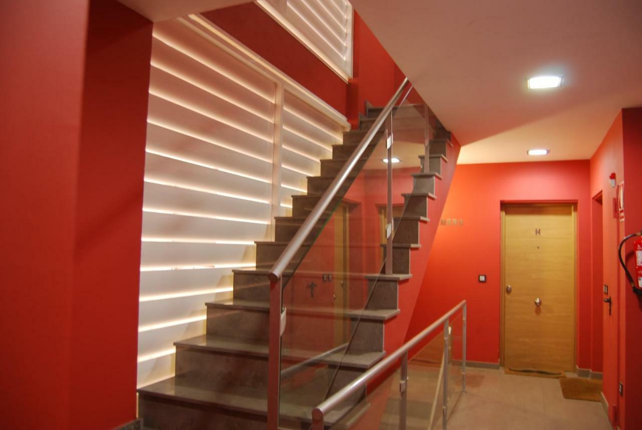 Centrico Nuevo Dos Banos Parking Apartment Seville Exterior photo